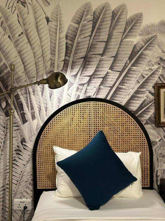 Check-Inn At Little India Singapore Bagian luar foto