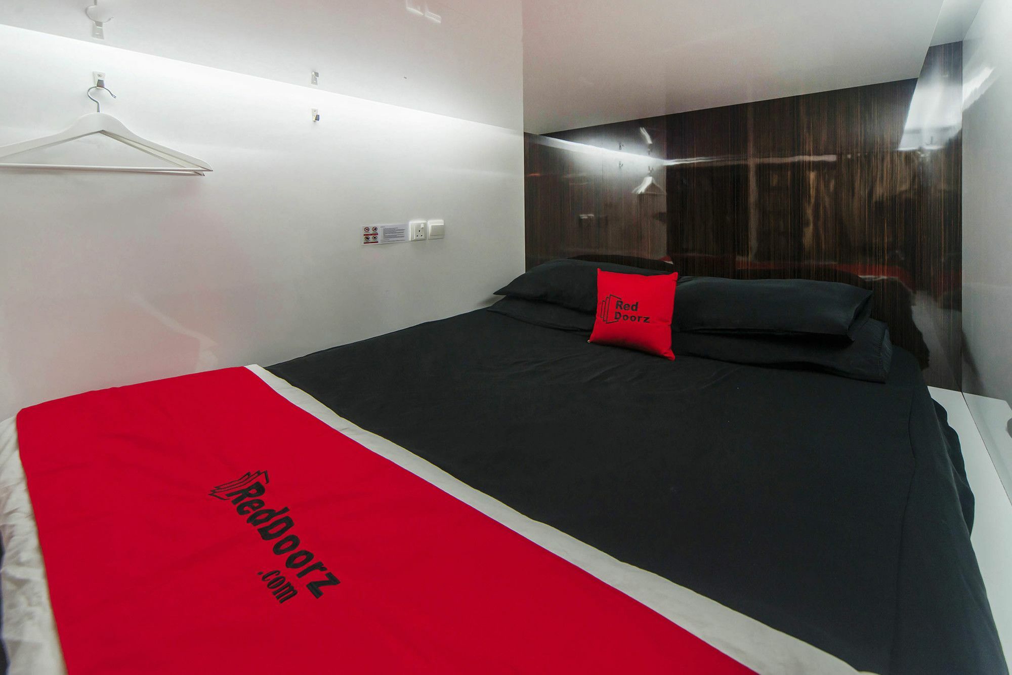 Check-Inn At Little India Singapore Bagian luar foto