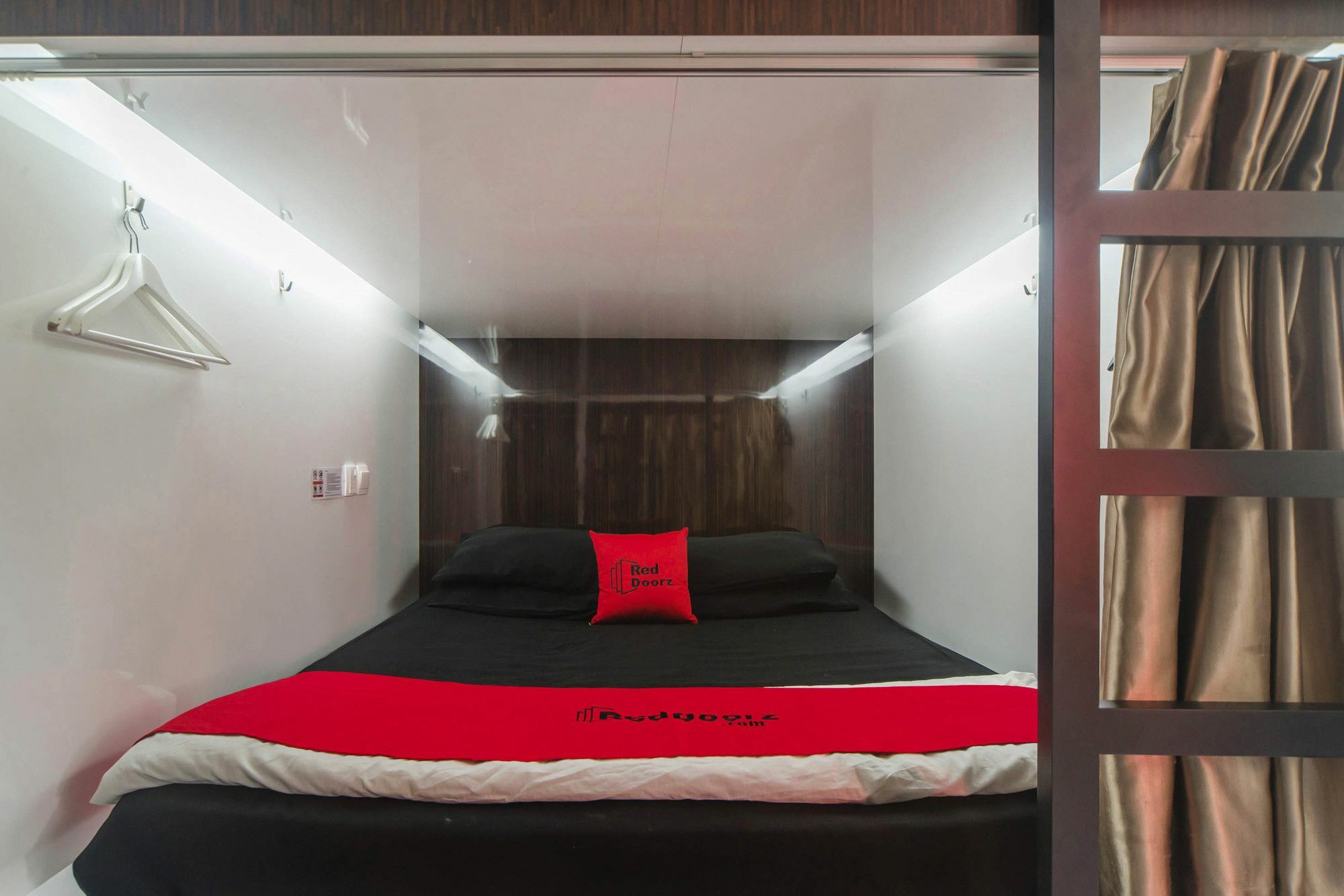 Check-Inn At Little India Singapore Bagian luar foto